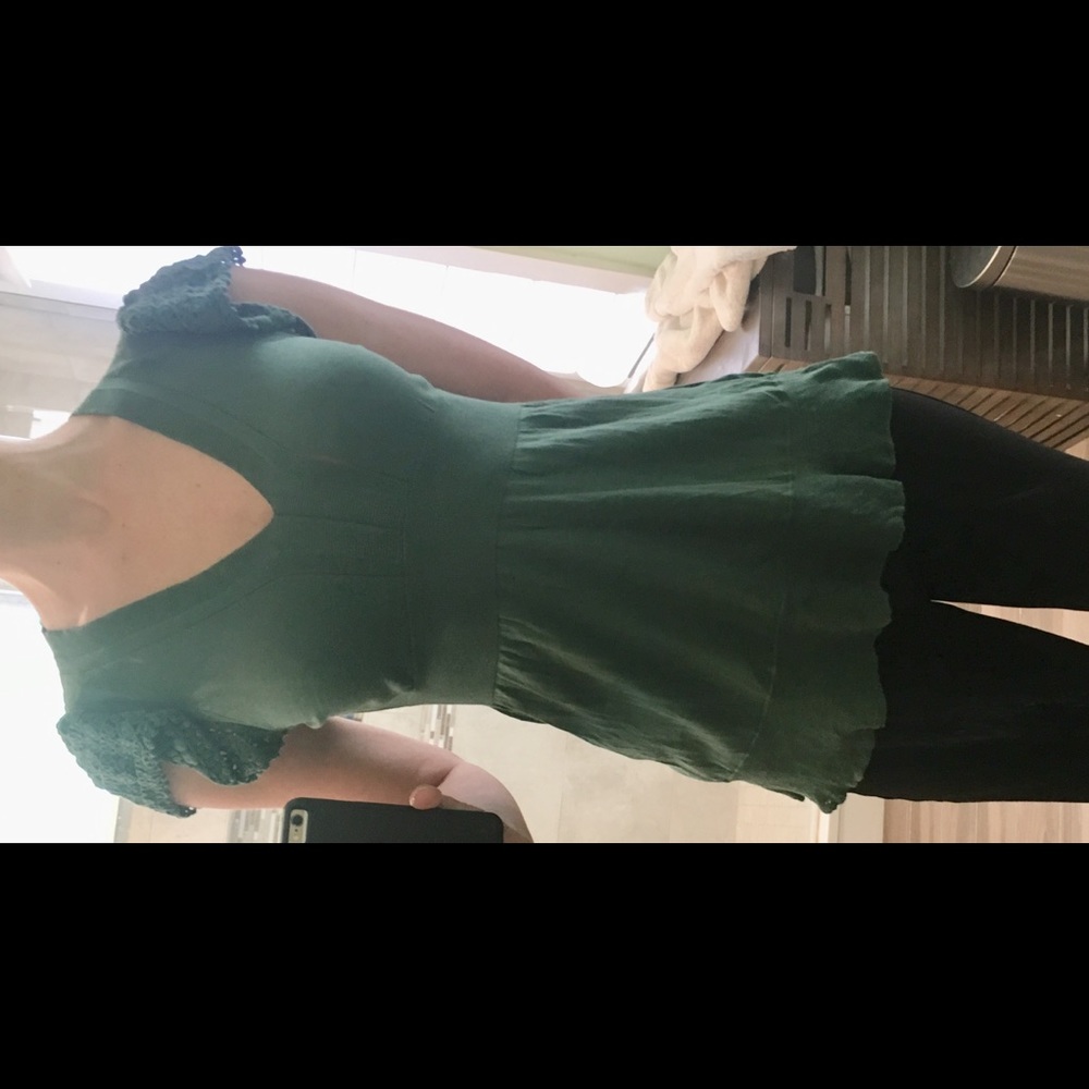 BCBG v-neck knit tee